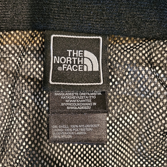 The North Face Resolve Jacket - Picture 2 of 6